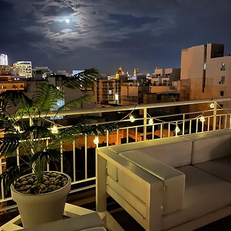Bright Penthouse With Large Terrace & Sunset Views